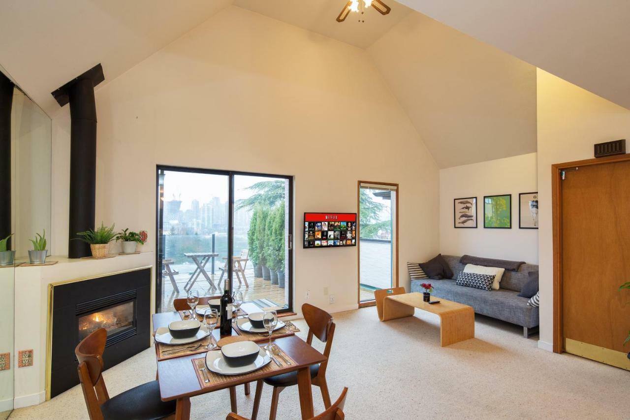 דירות וונקובר Billion Dollar Views In A Beautiful Fairview Slopes Heritage House מראה חיצוני תמונה